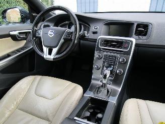 Volvo V-60 2.4 D6 AWD Summum Schadevrij picture 7