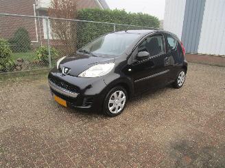 Schadeauto Peugeot 107 Airco Radio/CD 2010/3