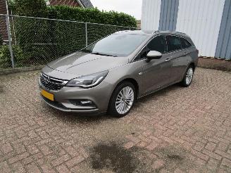 Damaged car Opel Astra 1.6 CDTI Navi Camera Clima 6-Bak 2016/5