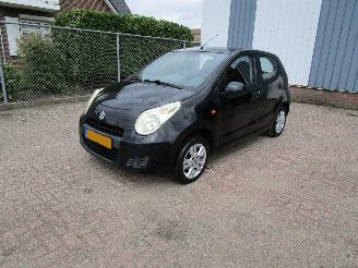 Schadeauto Suzuki Alto 1.0 Airco Radio/CD 2011/9