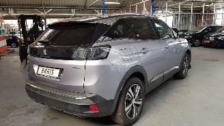 Damaged car Peugeot 3008 1.6 16V HYBRID 225 MPV  BENZ 1.598CC 165KW 224pk 2021/2
