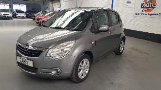 Auto incidentate Opel Agila 1.0 12V MPV  BENZ 996CC 50KW 68PK 2011/9