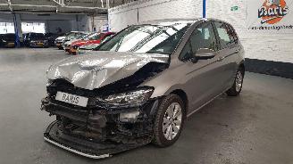 škoda osobní automobily Volkswagen Golf Sportsvan 1.5 TSI EVO AUT BLUEMOTION 16V MPV  BENZ 1.495CC 96KW 131PK 2018/4