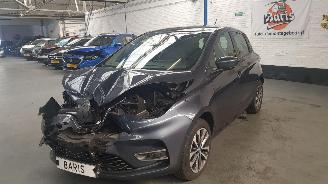 Damaged car Renault Zoé R135  AUT 4DRS ELEKTRISCH 100KW 136PK 2019/12