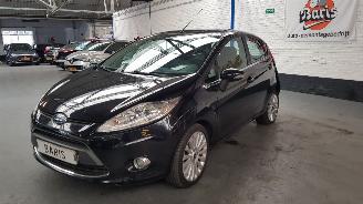 Schadeauto Ford Fiesta 1.4 16V AUT 4 DRS  BENZ 1.388CC 71KW 97PK KM 33773 N.A.P. 2009/2