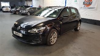 krockskadad bil auto Volkswagen Golf 1.6 TDI BLUEMOTION 16V AUT  DSL 1.598CC 81KW 110PK 2016/3