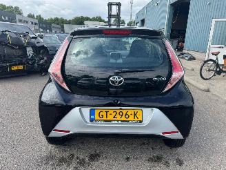 Toyota Aygo 1.0 VVT-i x-play BJ 2015 222.496 KM picture 4