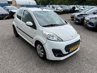 uszkodzony samochody osobowe Peugeot 107 1.0 Access 2013/5