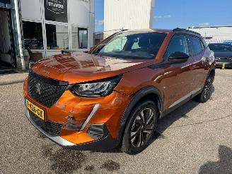 krockskadad bil auto Peugeot 2008 1.2 PureTech Allure AUTOMAAT 2023/6