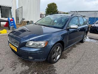 Avarii autoturisme Volvo V-50 2.4 AUTOMAAT D5 Edition II Sport BJ 2007 404.345 KM 2007/3