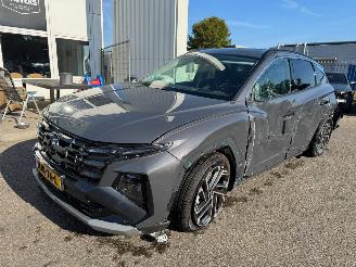 Vaurioauto  passenger cars Hyundai Tucson 1.6 AUTOMAAT T-GDI PHEV Premium BJ 2025 11.050 KM 2025/5