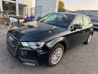 krockskadad bil auto Audi A3 Sportback 1.4 AUTOMAAT TFSI Ambiente BJ 2013 246.434 KM 2013/7