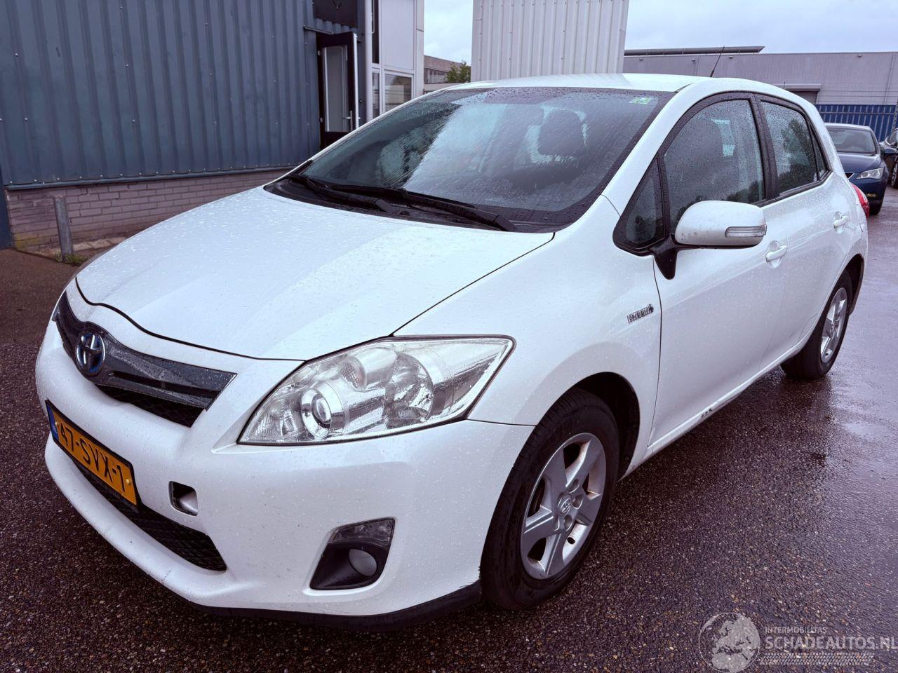 Toyota Auris 1.8 AUTOMAAT Full Hybrid Aspiration BJ 2012 305.866 KM