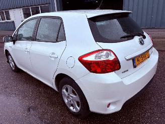 Toyota Auris 1.8 AUTOMAAT Full Hybrid Aspiration BJ 2012 305.866 KM picture 3