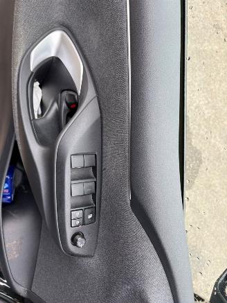 Toyota Yaris 1.5 Hybrid Dynamic AUTOMAAT picture 18