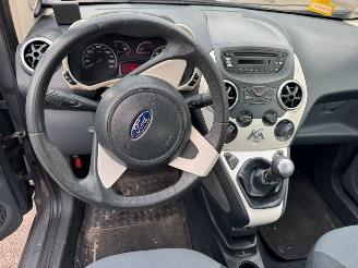Ford Ka 1.2 Titanium picture 12