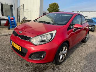 krockskadad bil auto Kia Rio 1.2 CVVT Super Pack 2012/4