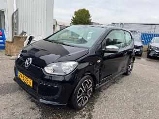 škoda osobní automobily Volkswagen Up! 1.0 move up! BlueMotion 2013/11