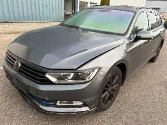 Unfallwagen Volkswagen Passat Variant 1.6 TDI Business Edition AUTOMAAT 2015/7