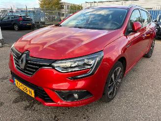 Coche accidentado Renault Mégane Estate 1.3 TCe Bose BJ 2019 BJ 2019 80.565 KM 2019/1