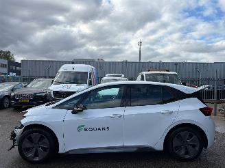 skadebil auto Cupra Born Essential AUTOMAAT  62 kWh BJ 2022 138.186 KM 2022/12