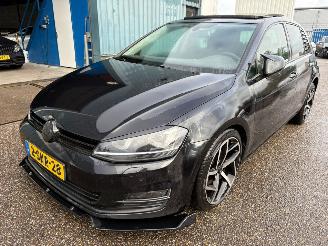 Voiture accidenté Volkswagen Golf 1.4 AUTOMAAT TSI ACT Highline BJ 2013 269.074 KM 2013/10