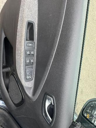 Renault Zoé R135 AUTOMAAT Zen 52 kWh BJ 2020 104.361 KM picture 19