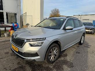 Unfallwagen Skoda Kamiq 1.0 TSI Ambition AUTOMAAT 2023/10