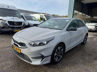 Unfallwagen Kia Ceed 1.0 T-GDi MHEV Design Edition AUTOMAAT 2025/5