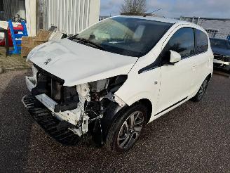 skadebil auto Peugeot 108 1.0 e-VTi Allure 2021/10