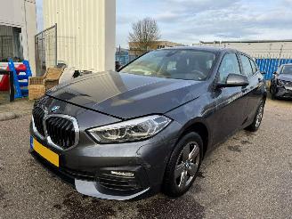 Auto incidentate BMW 1-serie 118i Business Edition 2021/11