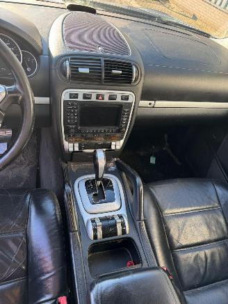 Porsche Cayenne 4.5 Turbo picture 13
