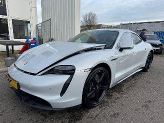 Vaurioauto  passenger cars Porsche Taycan 4S Performance 84 kWh 360 KW 489 PK 2021/6