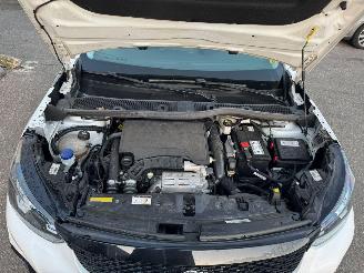 Peugeot 2008 1.2 PureTech Blue Lease Active picture 7