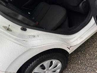 Peugeot 108 1.0 e-VTi Active picture 6