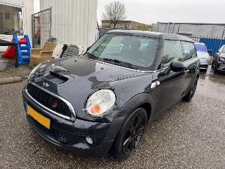 Vaurioauto  passenger cars Mini Mini Clubman 1.6 Cooper S 2008/7