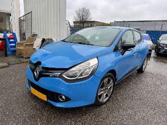 skadebil auto Renault Clio 1.5 dCi ECO Expression 2013/10