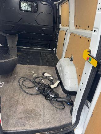 Ford Transit Custom 340 1.0 EcoBoost L1H1 PHEV Trend picture 7