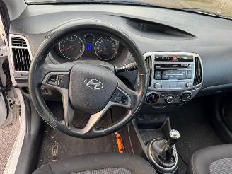 Hyundai I-20 1.2i i-Motion BJ 2012 130295 KM picture 15