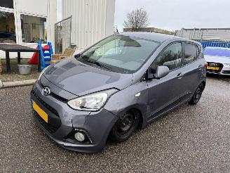 uszkodzony samochody osobowe Hyundai I-10 1.0i i-Motion Go! 2016 2016/9