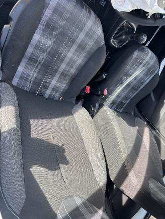 Peugeot 108 Peugeot 108 1.0 e-VTi Active picture 16