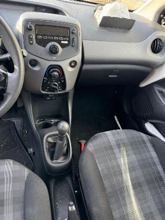 Peugeot 108 Peugeot 108 1.0 e-VTi Active picture 13