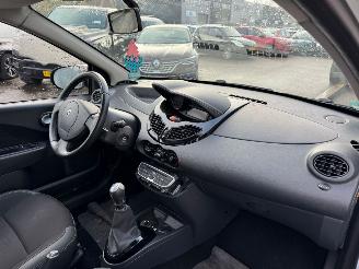Renault Twingo 1.2-16V Collection picture 13