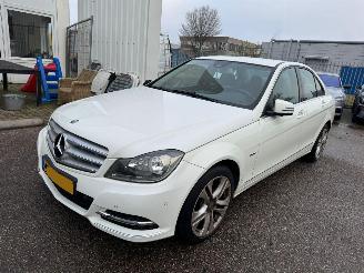 krockskadad bil auto Mercedes C-klasse 180 Business Class 125! Avantgarde AUTOMAAT 2011/9