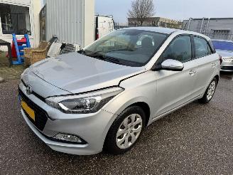 krockskadad bil auto Hyundai I-20 1.0 T-GDI Comfort 2018/8