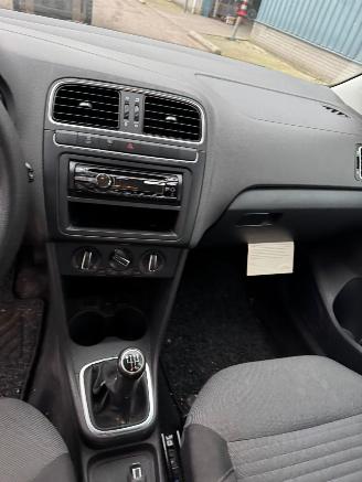 Volkswagen Polo 1.4-16V Comfortline BJ 2010 234.133 KM picture 10