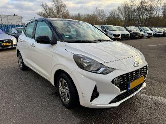 Unfallwagen Hyundai I-10 1.0 Comfort 5-zits AUTOMAAT BJ 2022 60.228 KM 2022/2