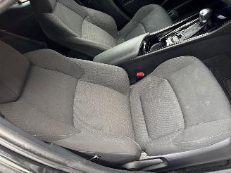 Toyota CH-R 1.8 Hybrid Dynamic AUTOMAAT picture 16