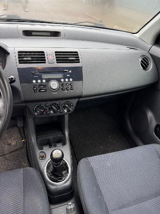 Suzuki Swift 1.3 Shogun picture 15