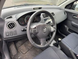 Suzuki Swift 1.3 Shogun picture 13